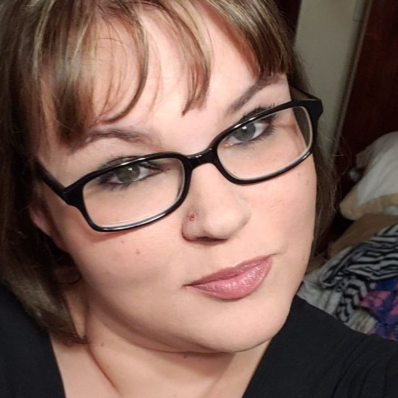 Meet your Posher, Brittany - Picture 1 of 1